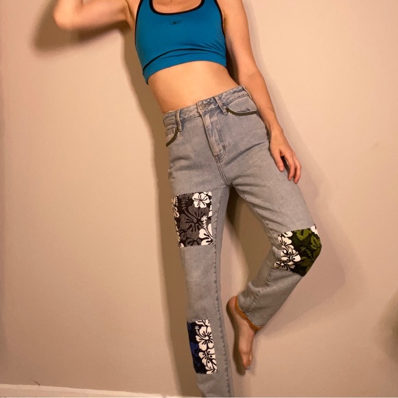 SOLD Reebok Triangle Cut Out Back Sports Bra Blue Sexy - Picture 14 of 15